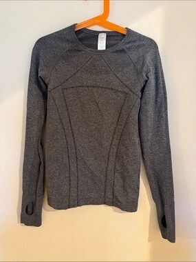 Ivivva Heather Charcoal Gray Long Sleeve Athletic Top